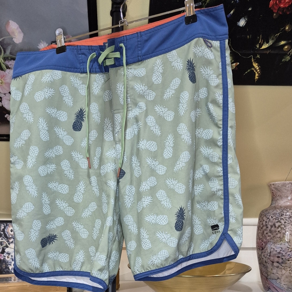 Stylish Men's Pineapple Print Athletic Shorts 1182/325